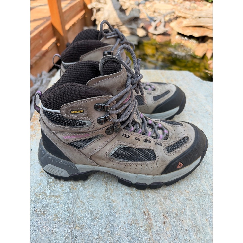 Vasque 7479 Gore-Tex Waterproof Hiking Boots Womens 7.5 Taupe Grey Vibram Sole